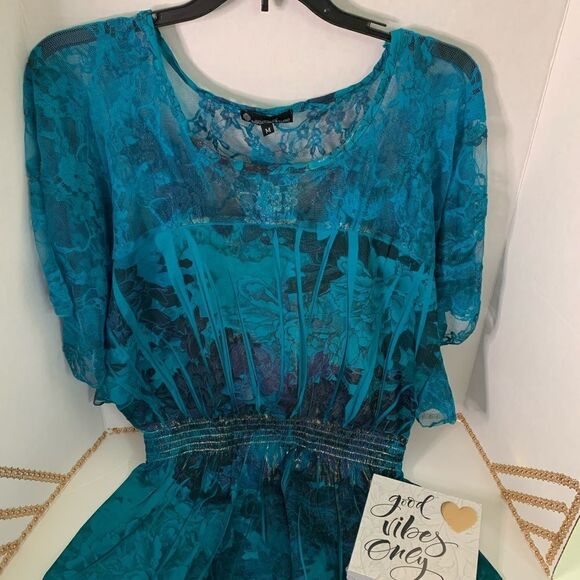 Signature studio blouse  - Picture 1 of 5